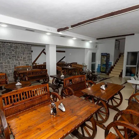 Platea Szálloda